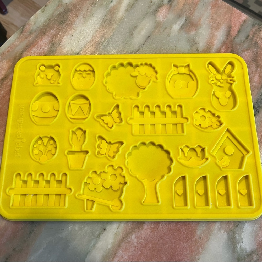 Pampered Chef Silicone Cookie Mold
